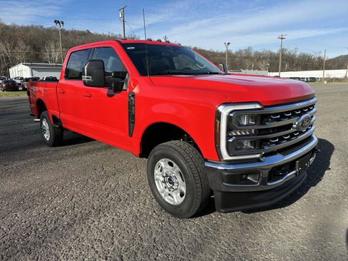 New 2026 Ford F350 XLT w/ XLT Premium Package image 3