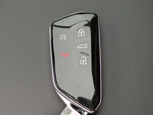 New 2026 Volkswagen Tiguan SE R-Line image 34