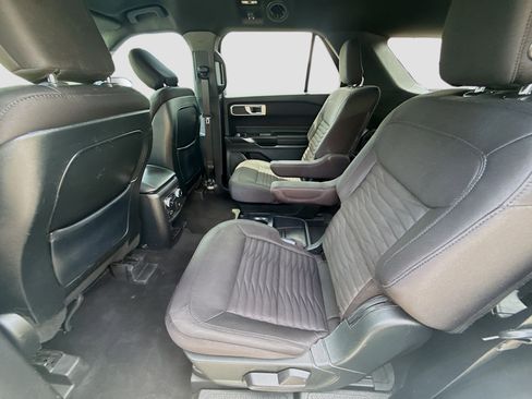 Used 2020 Ford Explorer XLT RWD image 23