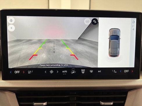 Used 2025 Ford Explorer Active w/ Active Comfort Package image 60