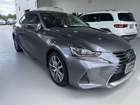 Used 2020 Lexus IS 300 image 5