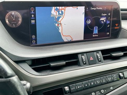 Used 2019 Lexus ES 300h w/ Premium Package image 15