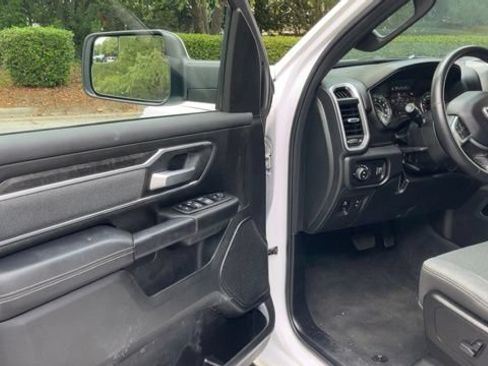 Used 2023 RAM 1500 Big Horn AWD/4WD image 4