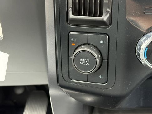 Used 2024 Ford F150 XLT AWD/4WD image 36