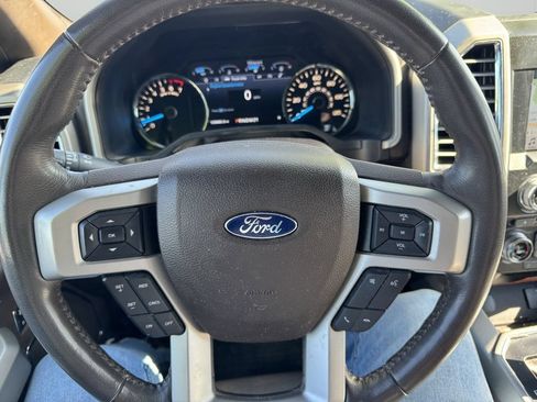 Used 2016 Ford F150 King Ranch w/ Equipment Group 601A Luxury AWD/4WD image 14