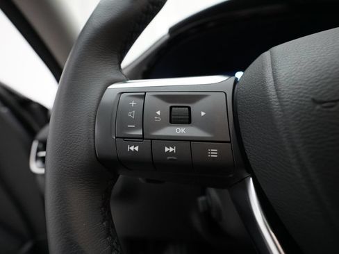 Used 2025 INFINITI QX60 Luxe AWD/4WD image 19