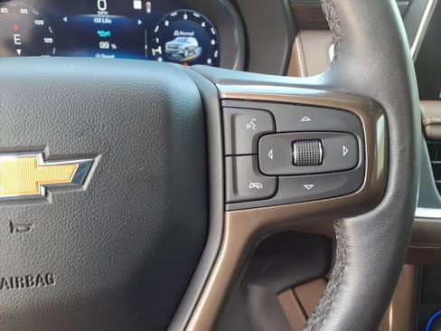 Used 2022 Chevrolet Suburban High Country RWD image 28