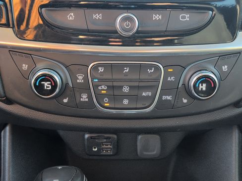 Used 2020 Chevrolet Traverse Premier w/ LPO, Blackout Package image 21