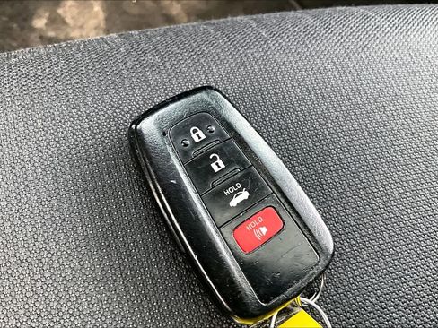 Used 2020 Toyota Corolla LE w/ LE Premium Package image 15