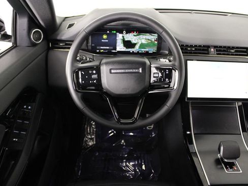Used 2026 Land Rover Range Rover Evoque Dynamic SE image 6