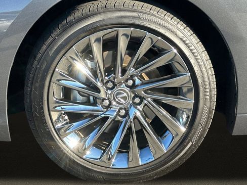 Used 2025 Lexus ES 300h w/ Luxury Package image 12