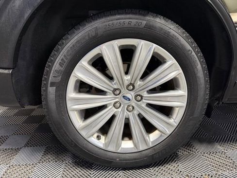 Used 2022 Ford Explorer Limited w/ Limited Technology Package image 37