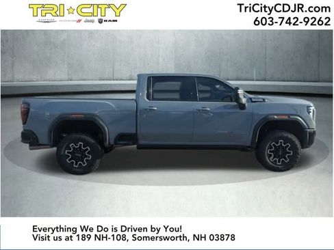 Used 2025 GMC Sierra 2500 AT4X image 6