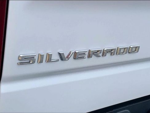 Used 2019 Chevrolet Silverado 1500 High Country w/ Technology Package RWD image 28