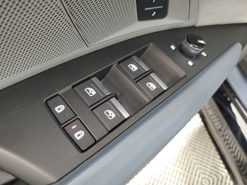 Used 2024 Audi RS e-tron GT w/ Carbon Performance Package image 20