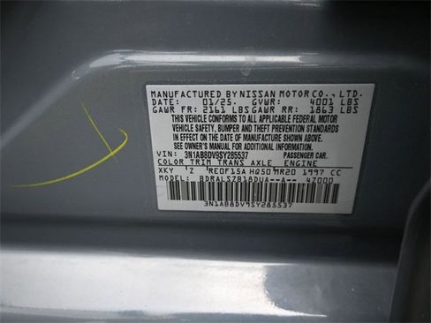 Used 2025 Nissan Sentra SR w/ SR Premium Package image 15