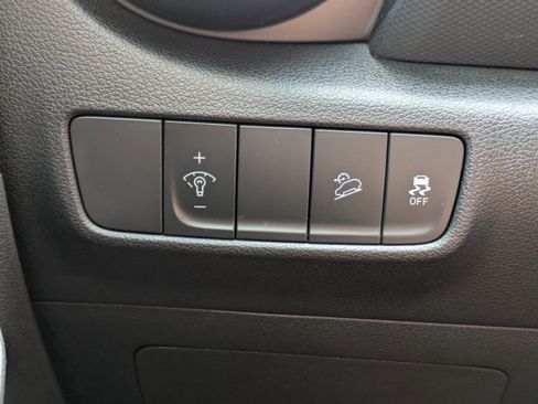 Certified 2023 Hyundai Kona SEL w/ Convenience Package image 28