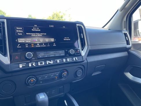 New 2025 Nissan Frontier SV image 17