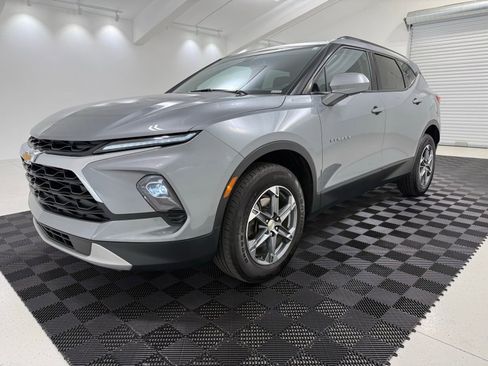 Used 2023 Chevrolet Blazer LT w/ Convenience Package image 3