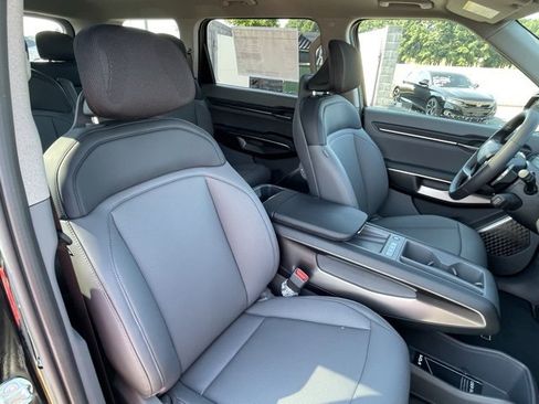 New 2026 Kia EV9 Light image 31