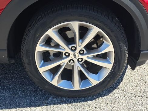 Used 2023 Ford Explorer Platinum w/ Technology Package image 10