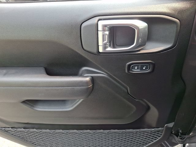 Used 2025 Jeep Wrangler Sport AWD/4WD image 12