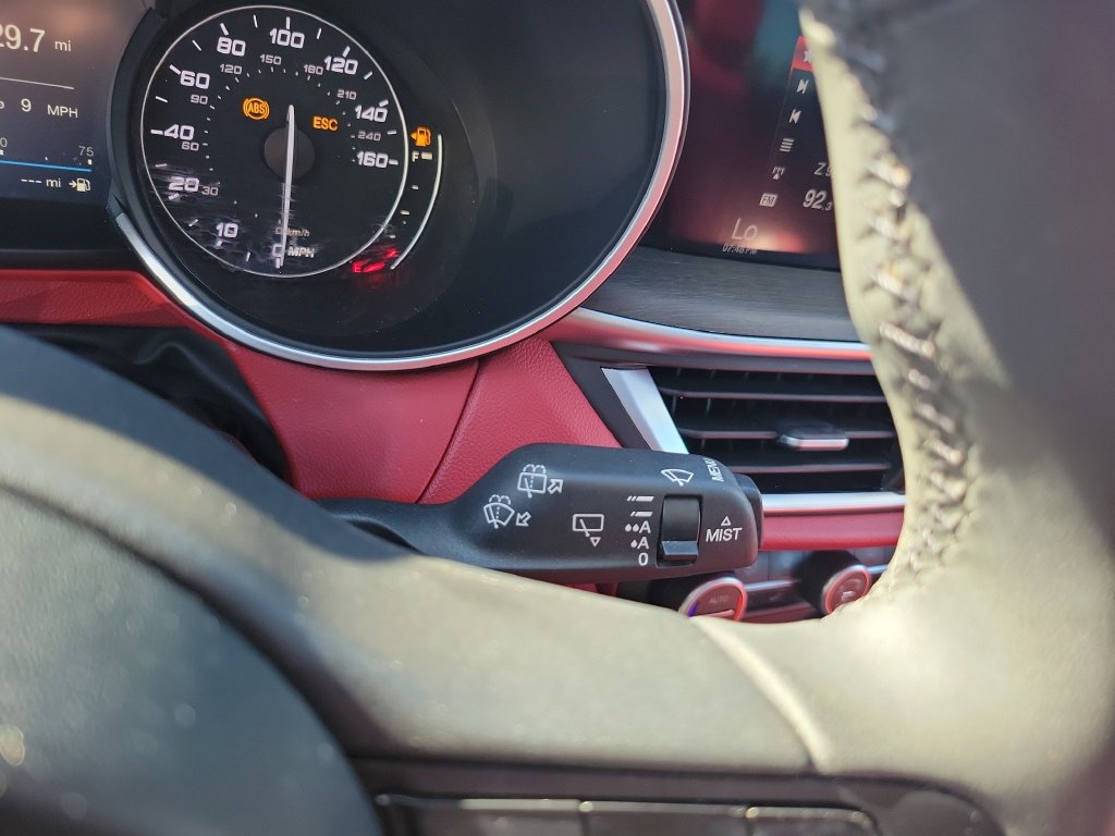 Used 2019 Alfa Romeo Stelvio Ti AWD/4WD image 32
