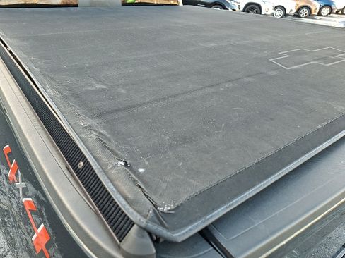 Used 2018 Chevrolet Silverado 1500 LT w/ All Star Edition image 28