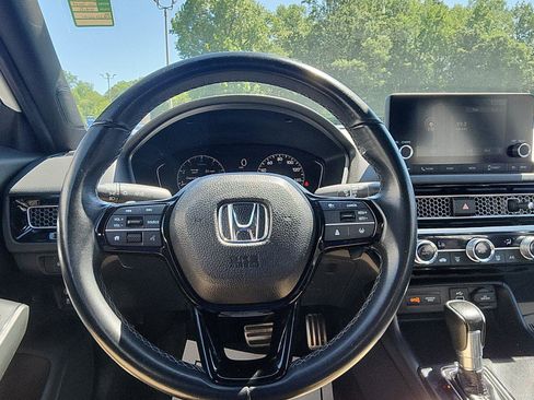Used 2023 Honda Civic Sport image 15