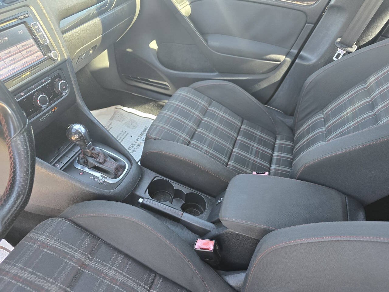 Used 2013 Volkswagen Golf 4-Door FWD image 16