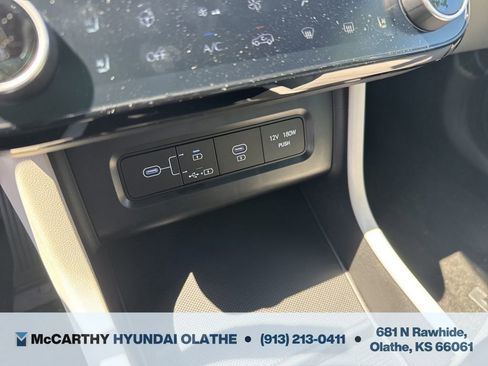 Certified 2025 Hyundai Tucson Limited AWD/4WD image 24