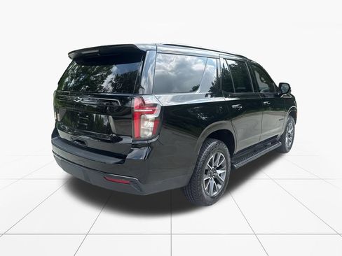 Used 2024 Chevrolet Tahoe Z71 w/ Luxury Package AWD/4WD image 8