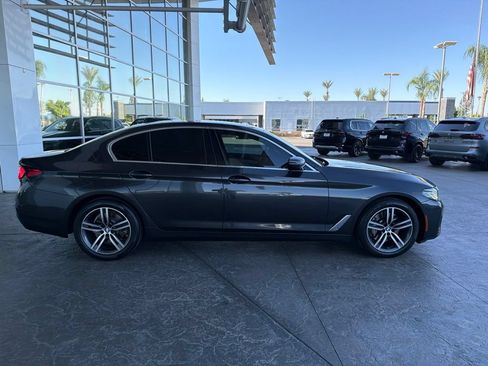 Used 2023 BMW 530i w/ Premium Package RWD image 3