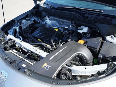 Used 2024 Buick Envista Preferred w/ Convenience II Package FWD image 29