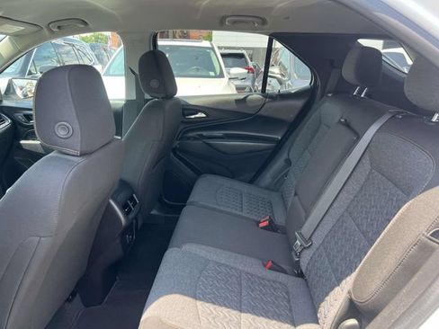Certified 2024 Chevrolet Equinox LT FWD image 12