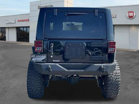 Used 2013 Jeep Wrangler Unlimited Rubicon w/ Connectivity Group AWD/4WD image 6
