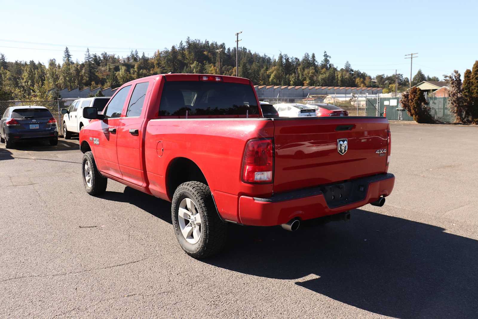 Used 2017 RAM 1500 Express AWD/4WD image 7