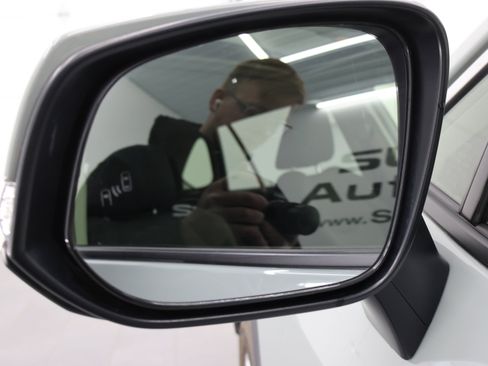 Used 2019 Toyota RAV4 XLE w/ Convenience Package image 39