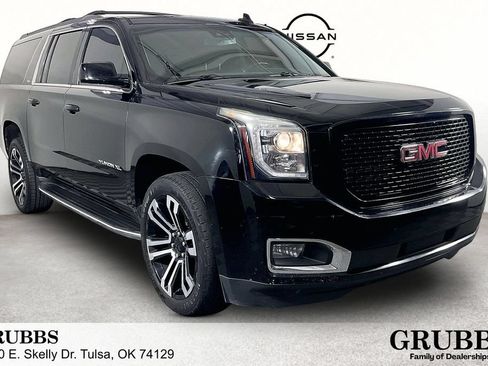 Used 2019 GMC Yukon XL SLT w/ Open Road Package AWD/4WD image 1