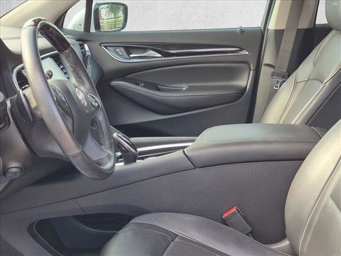 Used 2021 Buick Enclave Avenir w/ LPO, Cargo Package FWD image 16