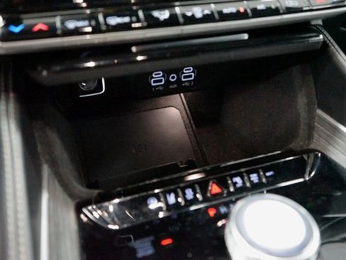 Used 2024 Jeep Wagoneer Series II w/ Flexible Seating Group image 44