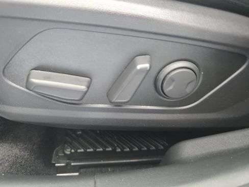 Used 2025 Hyundai Tucson Limited AWD/4WD image 32