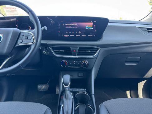 Used 2025 Buick Encore GX Preferred FWD image 15