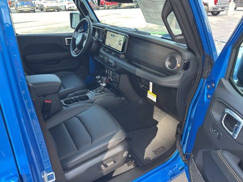 New 2026 Jeep Gladiator Sport AWD/4WD image 39
