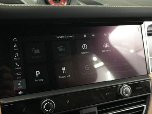 Used 2022 Porsche Macan S image 49