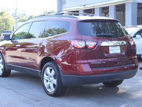 Used 2017 Chevrolet Traverse LT w/ Style and Technology Package AWD/4WD image 6