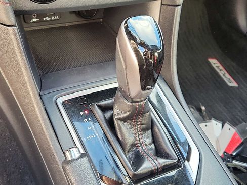 Used 2020 Subaru Impreza 2.0i Sport image 15