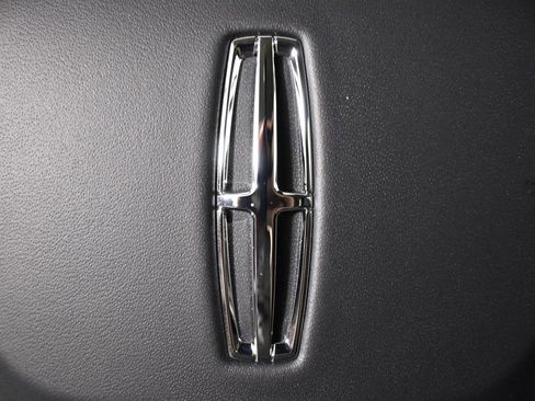 New 2026 Lincoln Aviator Reserve AWD/4WD image 38