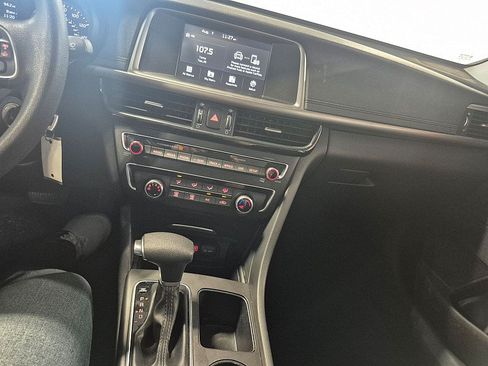 Used 2018 Kia Optima LX FWD image 21