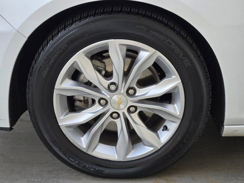 Used 2023 Chevrolet Malibu LT image 11